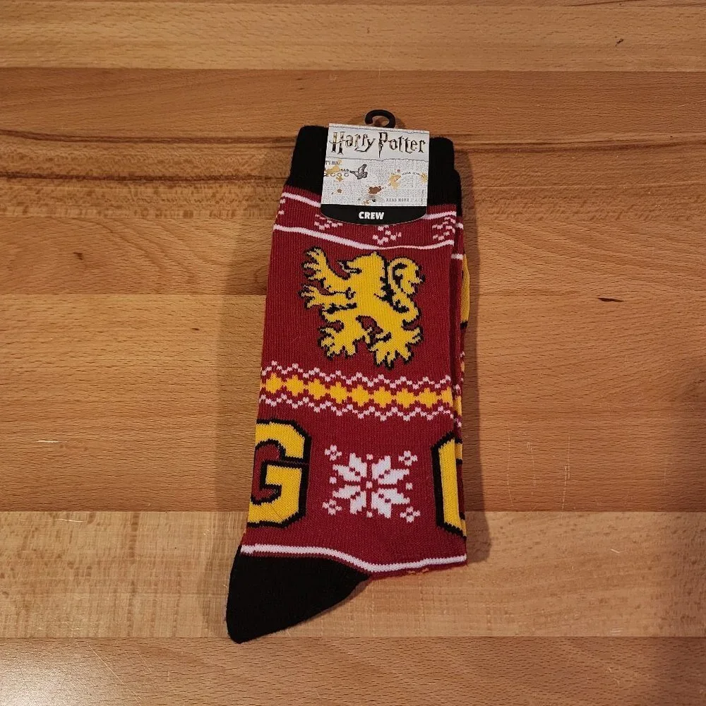 Harry Potter NEW Gryffindor House‎ Crew Socks Ugly Christmas Sweater Print 10-13